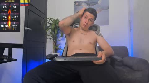 Snapshot of yeiko_romero_ chatting on 11/09/25, 08:56 YEIKO ROMERO online show from 11/09/25, 08:56