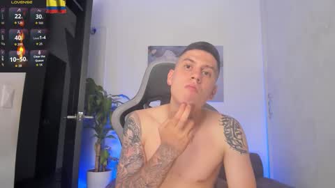 Snapshot of yeiko_romero_ chatting on 11/10/25, 06:07 YEIKO ROMERO online show from 11/10/25, 06:07