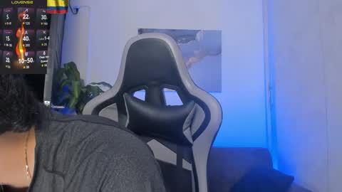 Snapshot of yeiko_romero_ chatting on 11/14/25, 08:40 YEIKO ROMERO online show from 11/14/25, 08:40