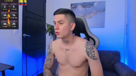 Snapshot of yeiko_romero_ chatting on 11/24/25, 07:24 YEIKO ROMERO online show from 11/24/25, 07:24