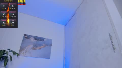 Snapshot of yeiko_romero_ chatting on 12/20/25, 02:40 YEIKO ROMERO online show from 12/20/25, 02:40