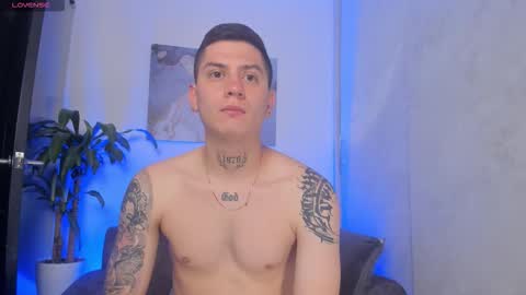 Snapshot of yeiko_romero_ chatting on 01/09/26, 02:20 YEIKO ROMERO online show from 01/09/26, 02:20