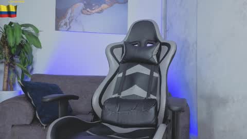 YEIKO ROMERO online show from 04/11/26, 07:45