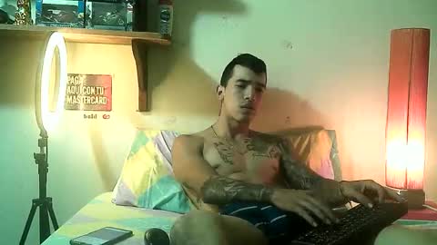 yeisoncastellanos1999 online show from 05/22/26, 12:33