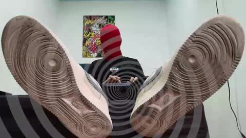 yeisongomezz online show from 11/17/25, 09:20