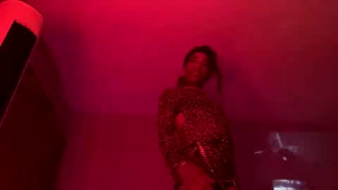 Snapshot of yelladaniella chatting on 09/20/25, 08:15 Ella Ts online show from 09/20/25, 08:15