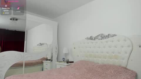 yennefer13 online show from 11/17/25, 09:31