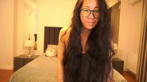 yennstar online show from 04/20/26, 07:15