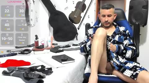 Snapshot of yeol_king chatting on 12/23/24, 03:01 Yeol online show from 12/23/24, 03:01