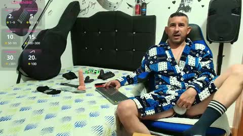 Snapshot of yeol_king chatting on 03/09/25, 04:22 Yeol online show from 03/09/25, 04:22