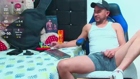 Snapshot of yeol_king chatting on 10/12/25, 03:11 Yeol online show from 10/12/25, 03:11