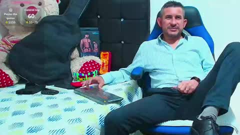 Snapshot of yeol_king chatting on 10/15/25, 06:30 Yeol online show from 10/15/25, 06:30