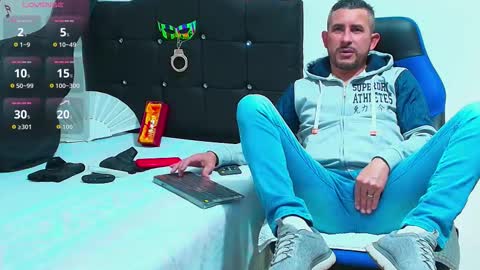 Snapshot of yeol_king chatting on 11/10/25, 06:51 Yeol online show from 11/10/25, 06:51