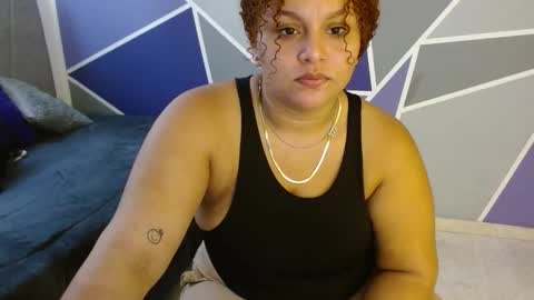 Snapshot of yera_carey chatting on 10/21/25, 12:17 Yera online show from 10/21/25, 12:17