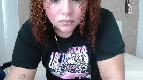 Snapshot of yera_carey chatting on 11/28/25, 12:08 Yera online show from 11/28/25, 12:08