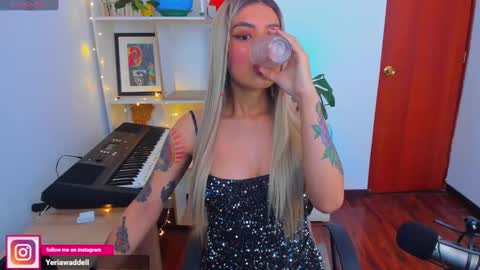 yeriawaddell  online show from 12/25/24, 03:06