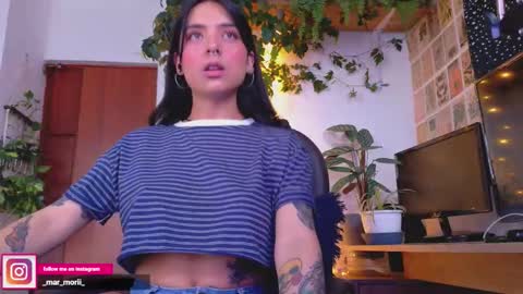 yeriawaddell  online show from 10/22/25, 08:52