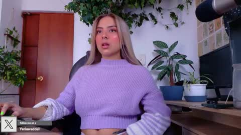 yeriawaddell  online show from 11/09/25, 08:29