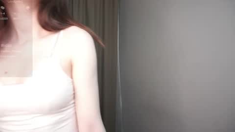 Snapshot of yerquinney chatting on 05/21/26, 01:40 Rin online show from 05/21/26, 01:40