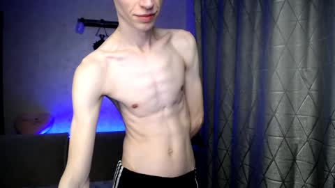 Snapshot of yes_cute_boy_ chatting on 03/02/25, 01:04 Eden online show from 03/02/25, 01:04