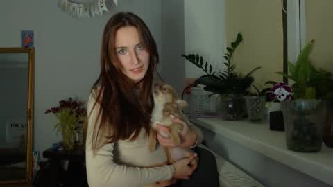 Zoe online show from 02/23/25, 10:20