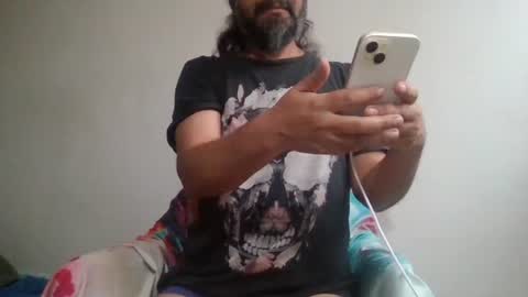 Snapshot of yeshuaaa999 chatting on 01/07/25, 04:05 yeshuaaa999 online show from 01/07/25, 04:05