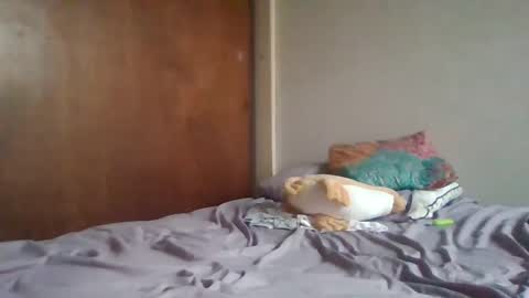 Snapshot of yeshuaaa999 chatting on 03/04/25, 02:10 yeshuaaa999 online show from 03/04/25, 02:10