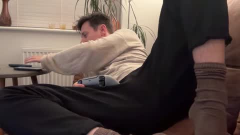 Snapshot of yesimlonely chatting on 02/28/25, 08:39 Sal online show from 02/28/25, 08:39