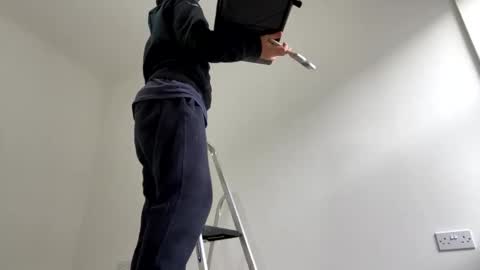 Snapshot of yesimlonely chatting on 11/28/25, 09:56 Sal online show from 11/28/25, 09:56