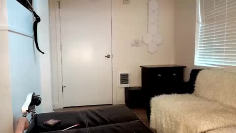 Ashley online show from 03/20/26, 11:42