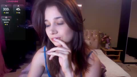 Sofie online show from 02/10/26, 08:40