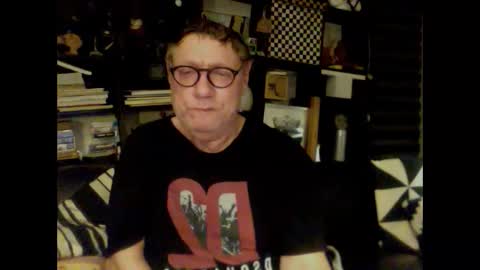 Snapshot of yessex247 chatting on 11/09/25, 03:38 yessex247 online show from 11/09/25, 03:38