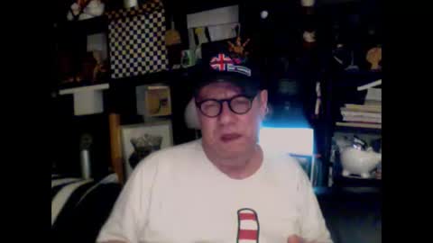 Snapshot of yessex247 chatting on 12/14/25, 06:41 yessex247 online show from 12/14/25, 06:41