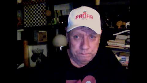 Snapshot of yessex247 chatting on 12/16/25, 05:01 yessex247 online show from 12/16/25, 05:01