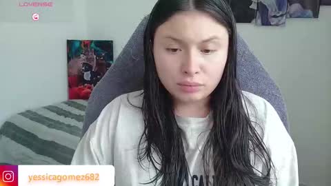 Snapshot of yessica_gomez01 chatting on 02/16/26, 09:44 yessica_gomez01 online show from 02/16/26, 09:44