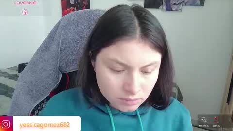 Snapshot of yessica_gomez01 chatting on 02/18/26, 02:02 yessica_gomez01 online show from 02/18/26, 02:02