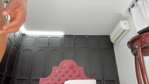 Yessike  Catalina  online show from 03/09/25, 01:26