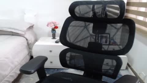 jessy online show from 07/04/26, 01:06