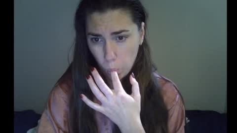 Kira online show from 10/11/25, 01:20