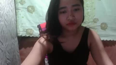 yhang_19 online show from 10/20/25, 05:41
