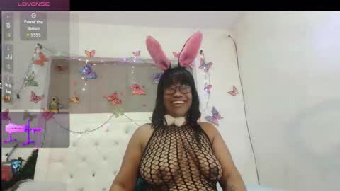 Yhazan Blake online show from 11/01/25, 04:14