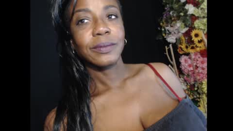 Ms. Mina online show from 11/28/25, 12:46