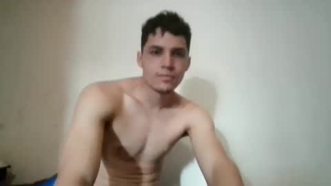 yhoangaga2025 online show from 05/13/26, 03:42