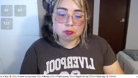 hii i am yini online show from 06/12/26, 02:43