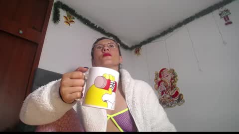 Snapshot of yinn_silver chatting on 01/08/26, 09:00 Yiny online show from 01/08/26, 09:00