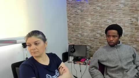 yinyyanghot online show from 11/29/25, 06:00