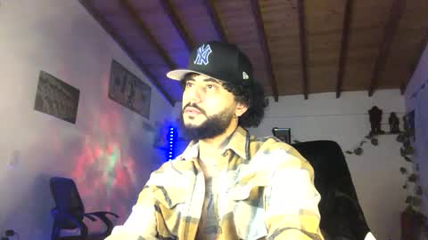 Snapshot of yio__cohen chatting on 01/11/25, 03:34 yio cohen online show from 01/11/25, 03:34