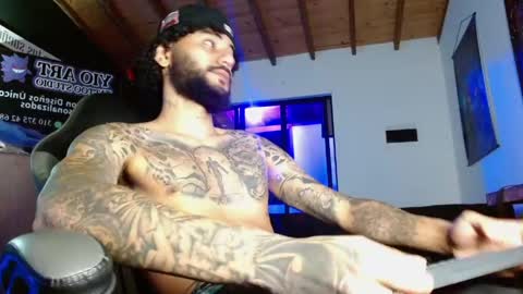 Snapshot of yio__cohen chatting on 05/15/26, 06:53 yio cohen online show from 05/15/26, 06:53