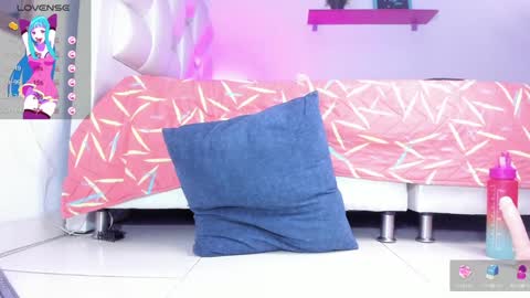 Snapshot of yiovanna19 chatting on 01/15/25, 02:56 Yiovanna online show from 01/15/25, 02:56