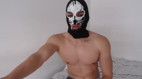 Snapshot of yisushot28 chatting on 03/25/26, 07:09 yisushot28 online show from 03/25/26, 07:09